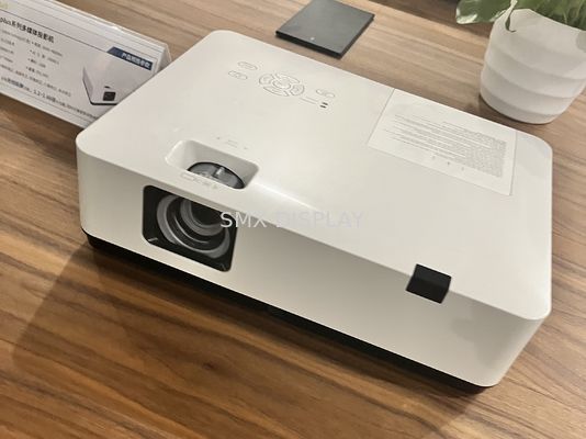 গুণমান RS232 বিজনেস মাল্টিমিডিয়া প্রজেক্টর 3000 লুমেন 3LCD ডিসপ্লে 1024x768 XGA কারখানা